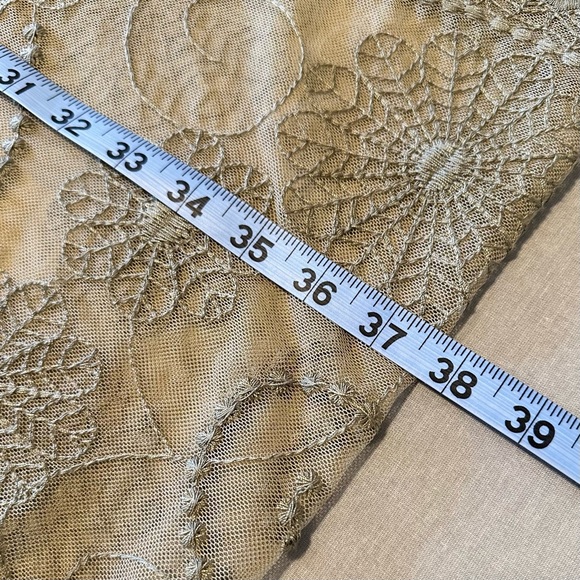 Vintage Look Lace Scarf - Picture 10 of 12